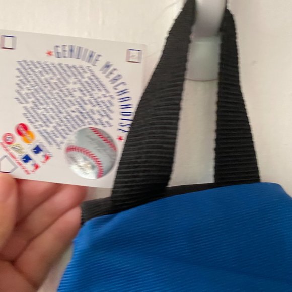 MLB Genuine Merchandise Chicago Cubs Sling Bag NWT - Picture 4 of 5